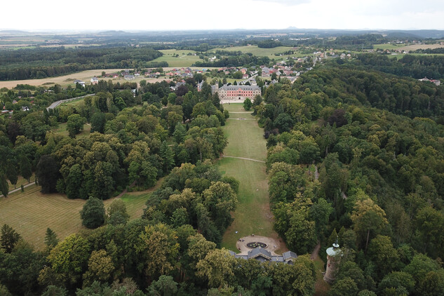 Sychrovský zámecký park